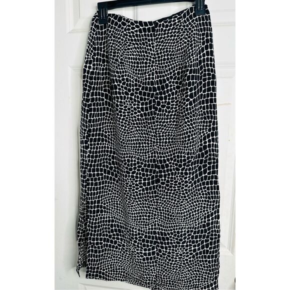 Moda Int’L NWT Black and White Pencil Silk Skirt size 10 - Picture 6 of 6